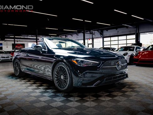 Used 2025 Mercedes-Benz CLE 300 4MATIC Cabriolet image 32