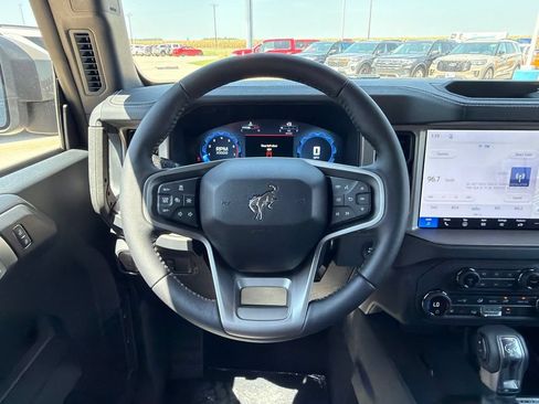 New 2026 Ford Bronco Outer Banks AWD/4WD image 12