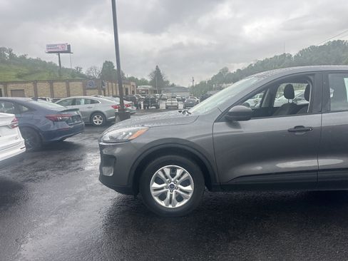 Used 2022 Ford Escape S AWD/4WD image 10