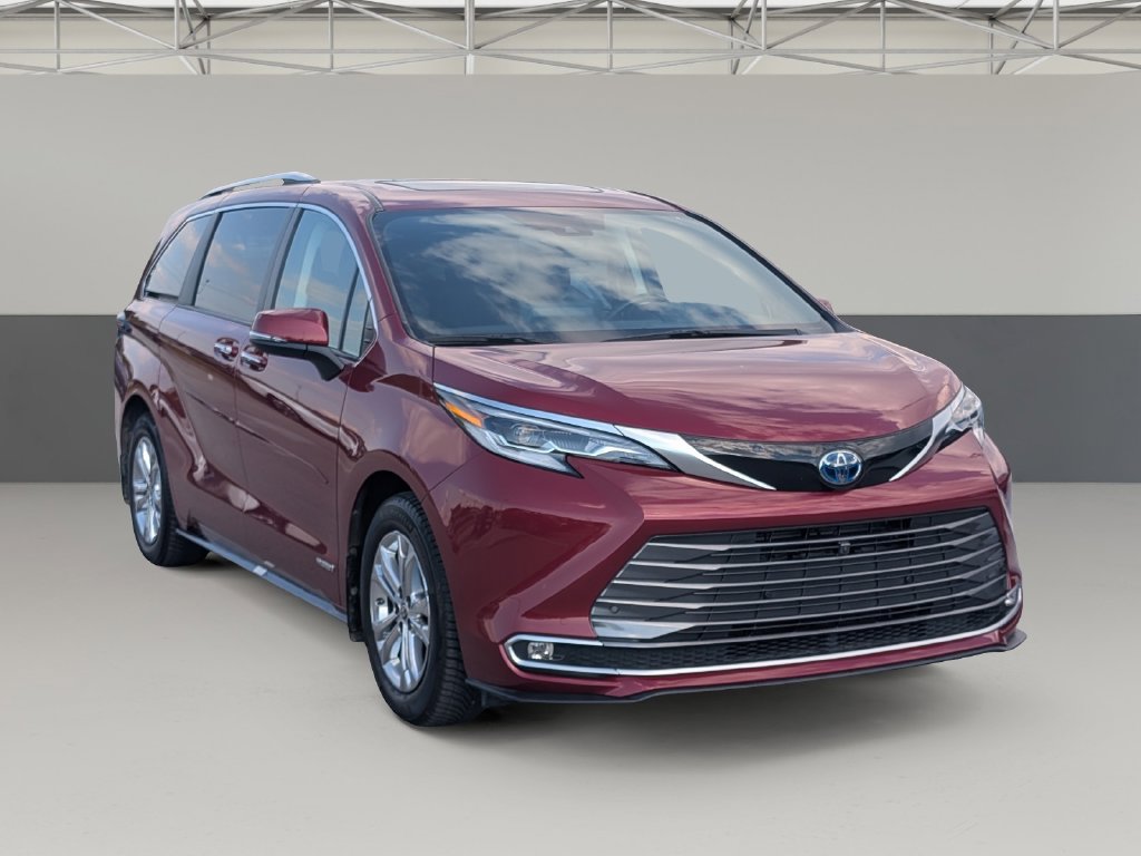 Used 2021 Toyota Sienna Platinum w/ Protection Package (TMS) AWD/4WD image 2