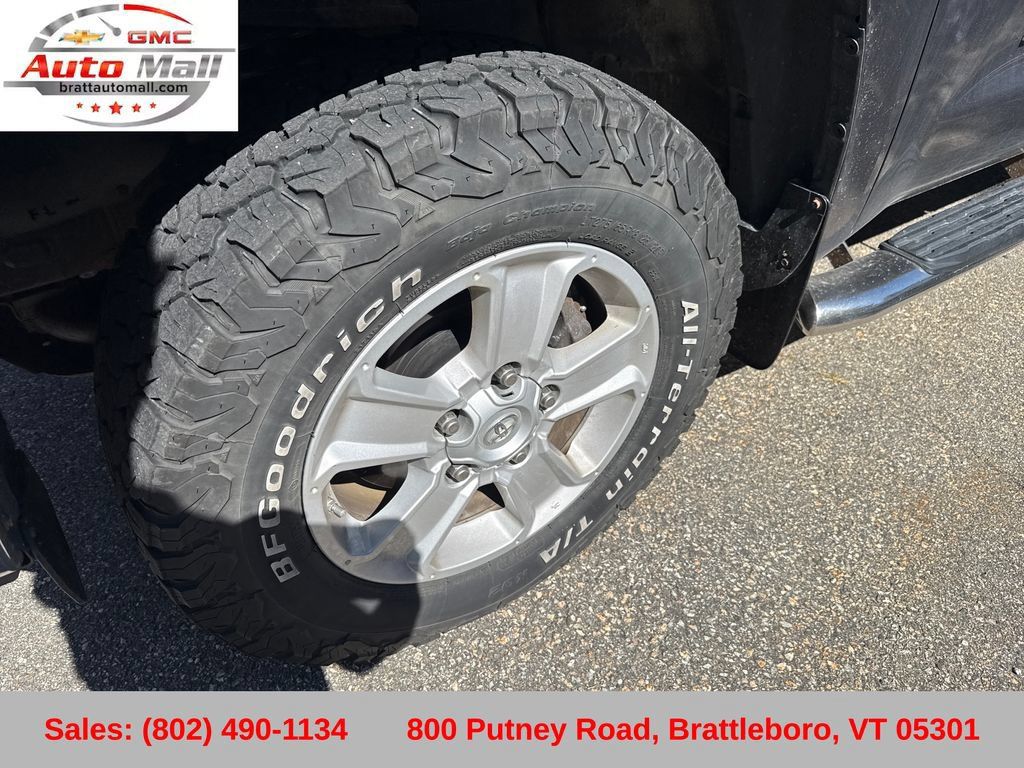 Used 2016 Toyota Tundra SR5 w/ SR5 Upgrade Package AWD/4WD image 11