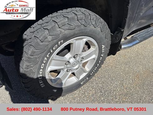 Used 2016 Toyota Tundra SR5 w/ SR5 Upgrade Package AWD/4WD image 11