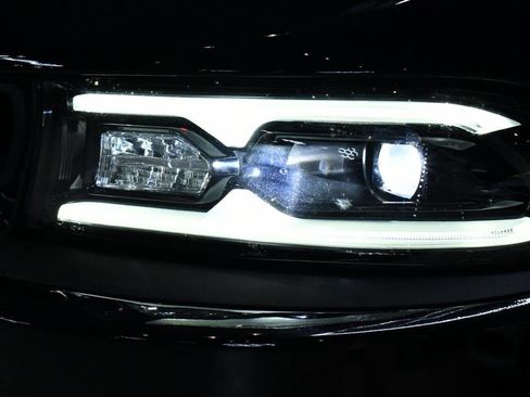 Used 2017 Dodge Charger R/T image 21