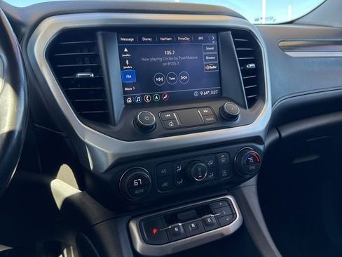 Used 2020 GMC Acadia SLT image 16