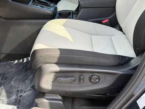 Used 2024 Honda CR-V EX image 15