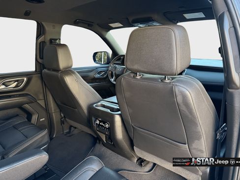 Used 2022 Chevrolet Tahoe RST w/ Luxury Package AWD/4WD image 28