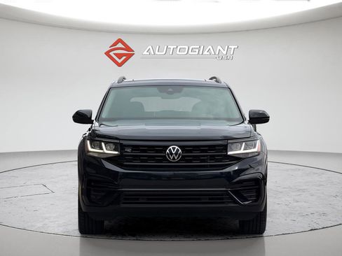 Used 2023 Volkswagen Atlas SEL R-Line AWD/4WD image 3