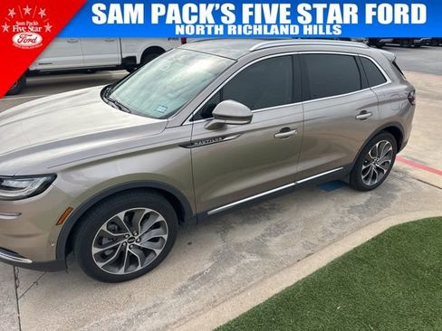 Used 2021 Lincoln Nautilus Reserve w/ Equipment Group 201A image 1