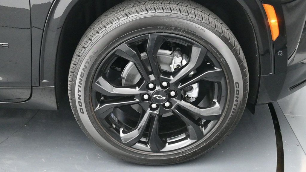 New 2027 Chevrolet Traverse RS FWD image 17