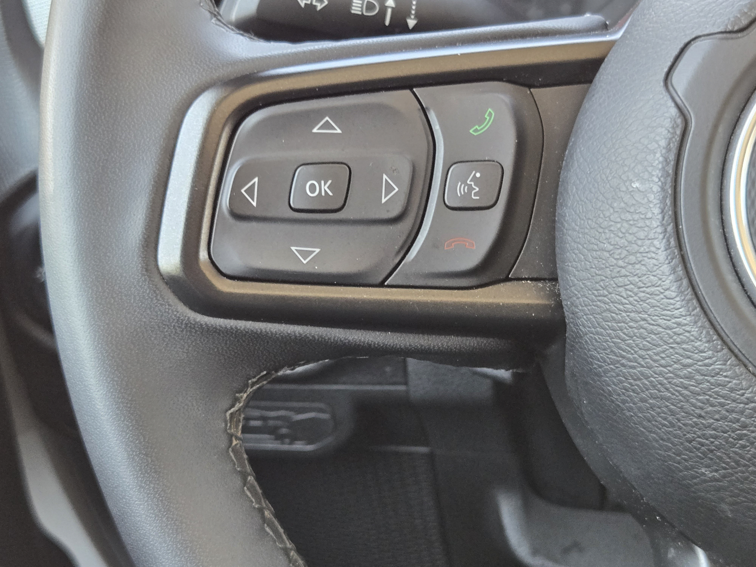 Used 2025 Jeep Wrangler Unlimited Sport AWD/4WD image 25