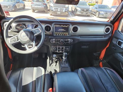 Used 2023 Jeep Wrangler Sahara image 15