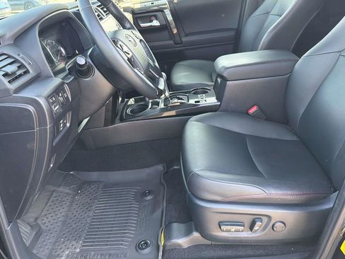 Certified 2024 Toyota 4Runner TRD Off-Road Premium w/ Moonroof Package AWD/4WD image 28