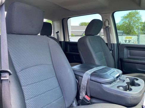 Used 2019 RAM 1500 Express w/ Wheel & Sound Group AWD/4WD image 18