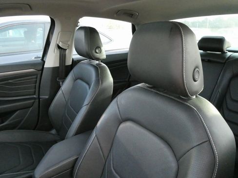 Used 2024 Volkswagen Jetta SEL image 31