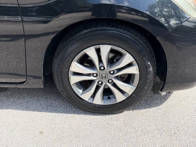Used 2015 Honda Accord LX image 10