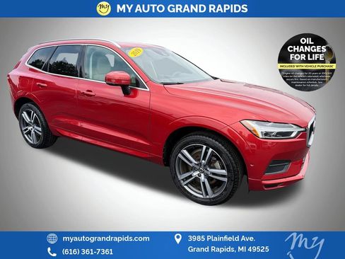 Used 2019 Volvo XC60 T6 Momentum w/ Protection Package Premier AWD/4WD image 1