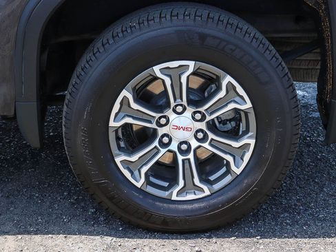 Used 2024 GMC Sierra 1500 SLT AWD/4WD image 11