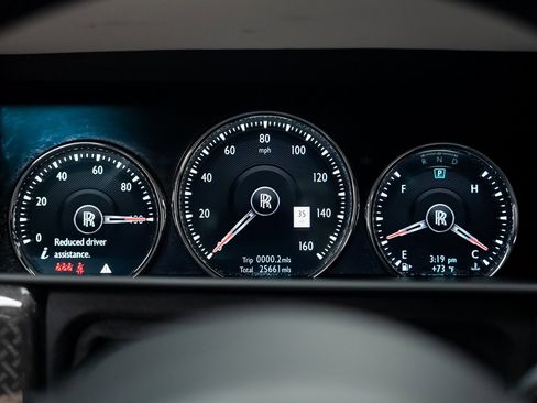 Used 2021 Rolls-Royce Cullinan Black Badge image 45