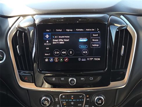 Used 2021 Chevrolet Traverse RS image 13