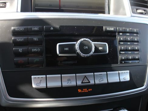 Used 2015 Mercedes-Benz ML 350 4MATIC image 19