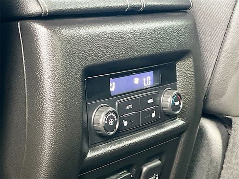 Used 2023 Chevrolet Traverse Premier image 26