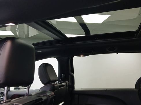 Used 2020 Chrysler Pacifica Limited image 15