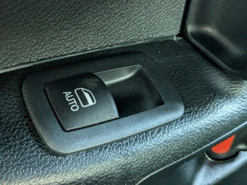 New 2026 Chrysler Voyager LX image 16