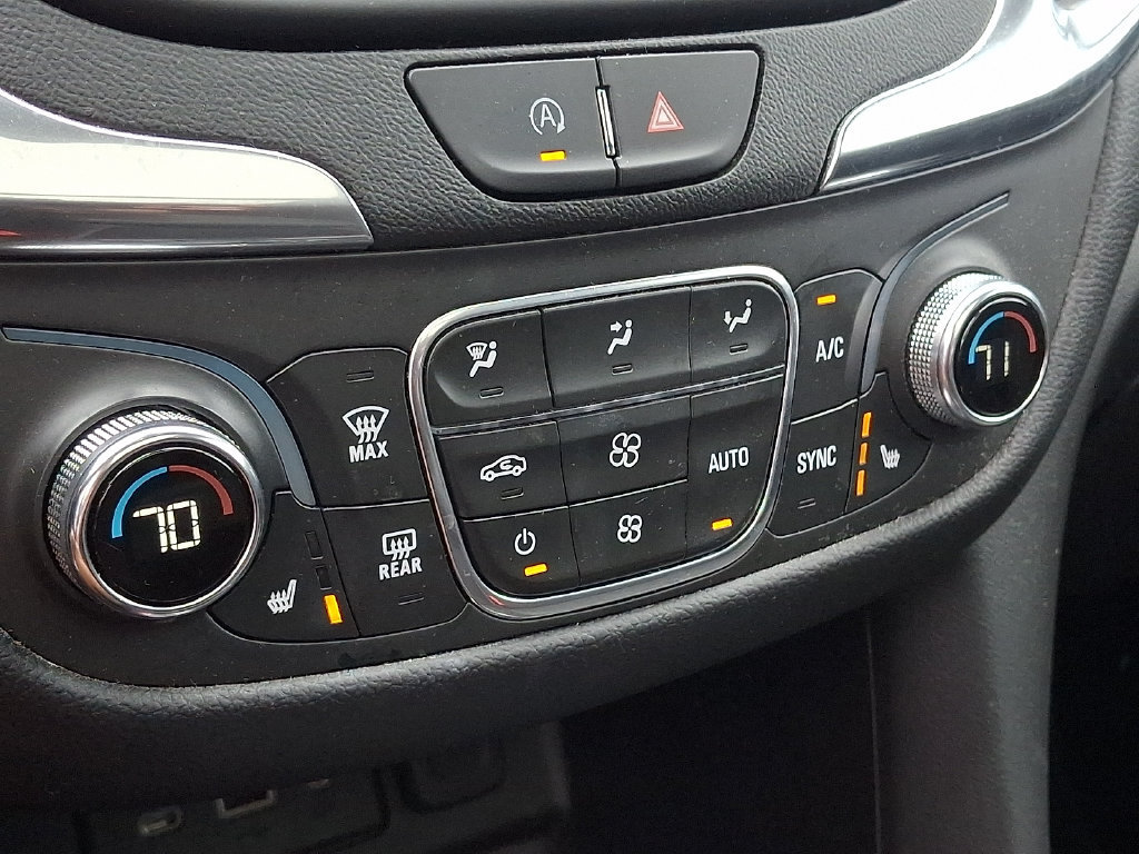 Used 2022 Chevrolet Equinox LT AWD/4WD image 16