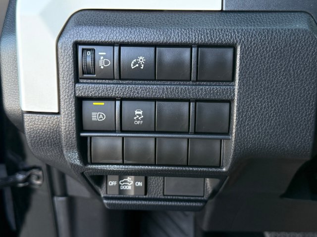 Used 2024 Toyota Tacoma TRD Off-Road AWD/4WD image 21
