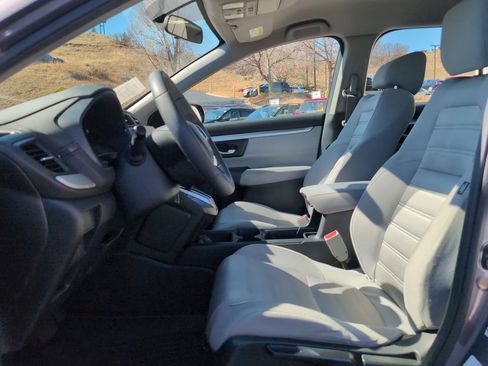 Used 2017 Honda CR-V LX image 11