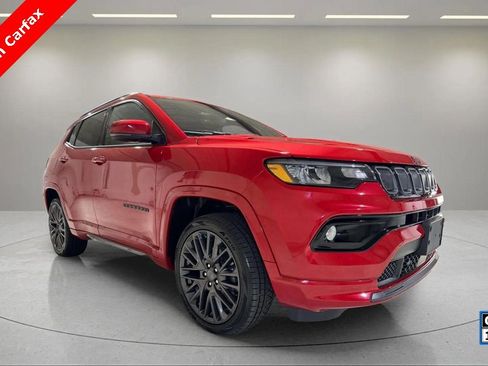 Used 2022 Jeep Compass Limited image 1