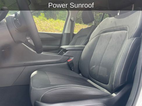 Used 2023 Jeep Grand Cherokee Laredo X AWD/4WD image 14