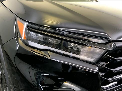 Used 2025 Honda Pilot Black Edition image 12