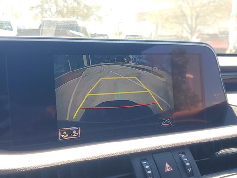 Used 2020 Lexus ES 350 w/ Premium Package image 28