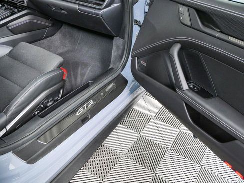 Used 2023 Porsche 911 GT3 RWD image 22