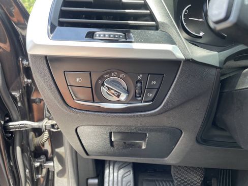 Used 2019 BMW X3 xDrive30i w/ Driving Assistance Package AWD/4WD image 13
