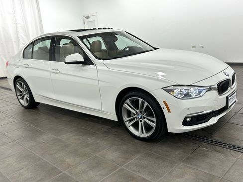 Used 2016 BMW 340i xDrive Sedan image 6