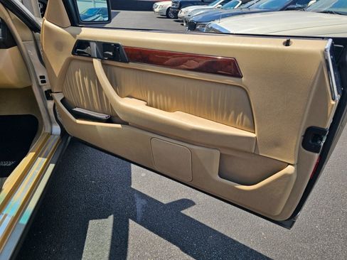 Used 1994 Mercedes-Benz E 320 Convertible image 17