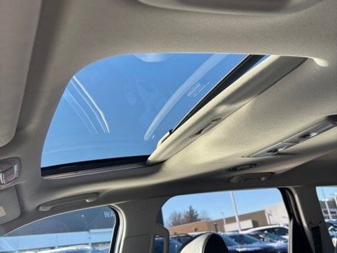 Certified 2024 Kia Telluride S w/ S Sunroof Package image 13