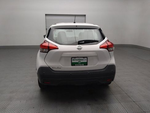 Used 2020 Nissan Kicks S FWD image 6