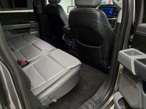 Used 2021 Ford F150 Lariat w/ Equipment Group 502A High image 38