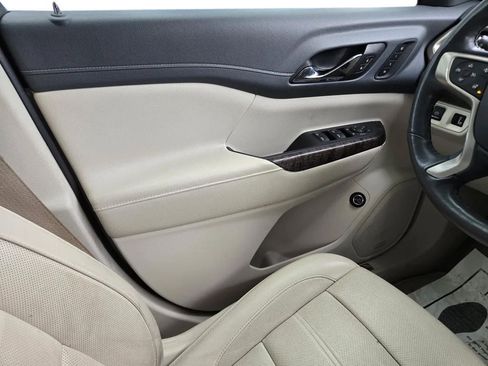 Used 2020 GMC Acadia Denali w/ LPO, 'HIT The Road' Package image 12