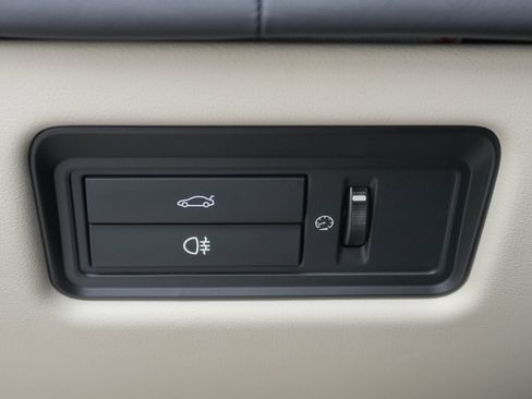 Used 2019 Jaguar XJ L Portfolio image 12