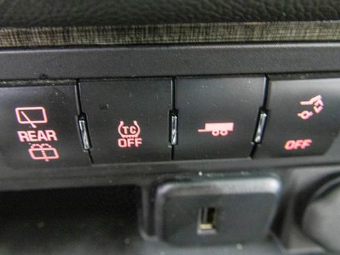 Used 2017 GMC Acadia Limited SLT image 29