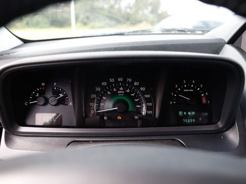 Used 2010 Dodge Journey R/T w/ Navigation & Sound Group I image 29