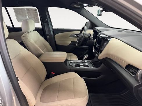 Used 2022 Chevrolet Traverse LS w/ Midnight/Sport Edition AWD/4WD image 4