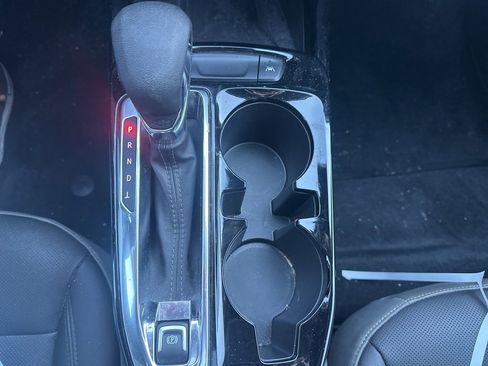 Used 2024 Chevrolet Trax ACTIV w/ Sunroof Package image 19