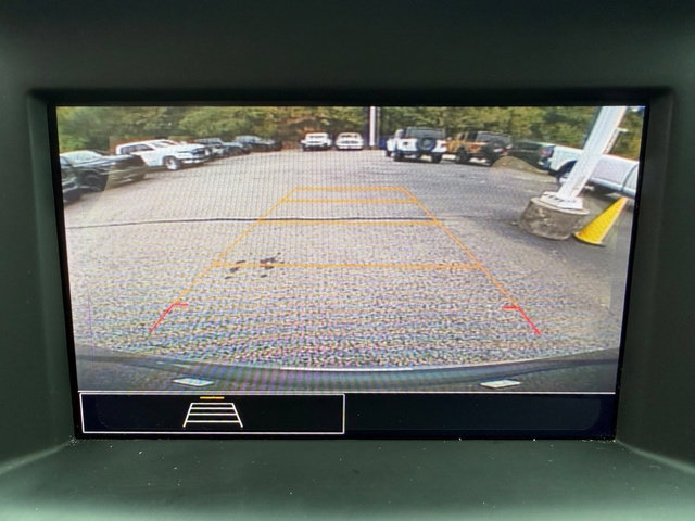 Used 2024 GMC Terrain SLE w/ Driver Convenience Package AWD/4WD image 24