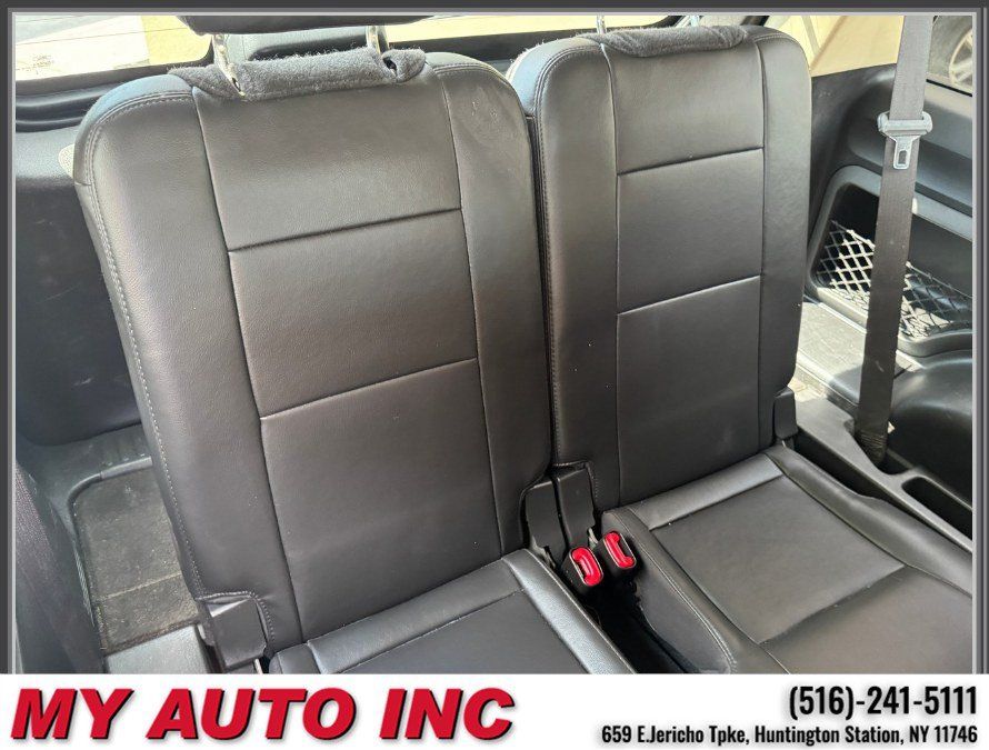 Used 2010 Ford Explorer XLT AWD/4WD image 28