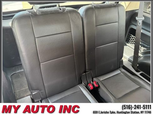 Used 2010 Ford Explorer XLT AWD/4WD image 28